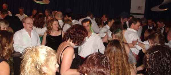 ChristmasBallCrowd08 Swingband UK